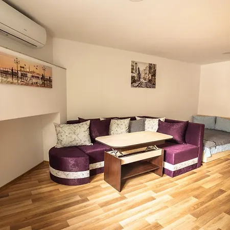 Cozy Apartment Ruse