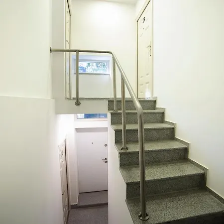Cozy * Ρούσε